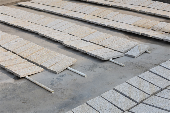 山东黄锈石板材